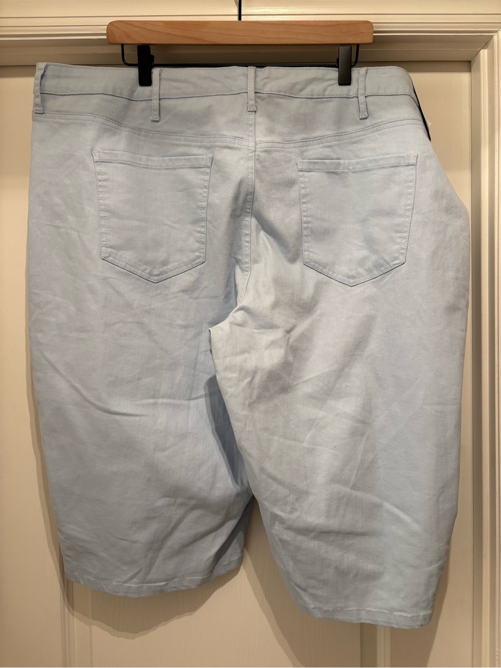 Women’s Gloria Vanderbilt Kaia Skimmer shorts in blue breeze size 24W - Picture 7 of 10